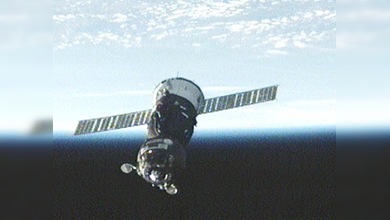 El Soyuz TMA-19, acoplado por primera vez al módulo ‘Rassvet’