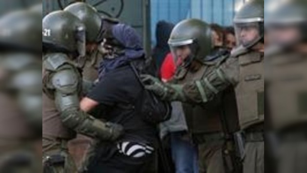 Chile: heridos y arrestados en una nueva protesta estudiantil