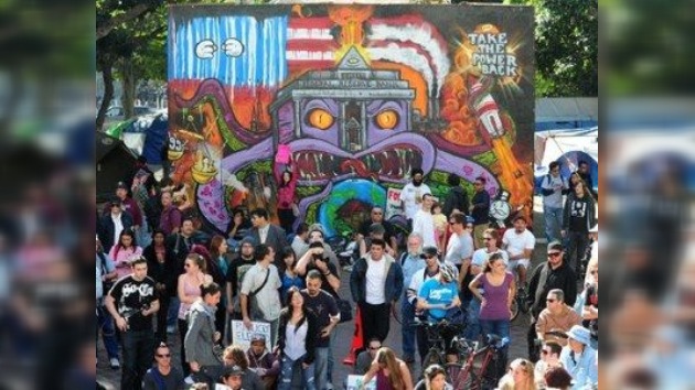 Los indignados apuestan por la manifestación... artística