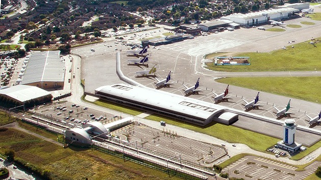 Evacúan el aeropuerto de Southend, cerca de Londres, por sospecha de bomba