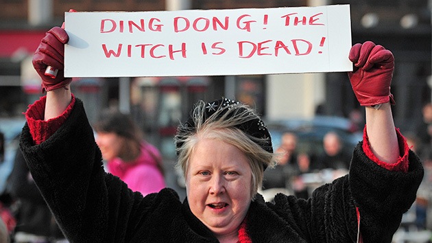 Las celebraciones por la muerte de Thatcher tienen banda sonora