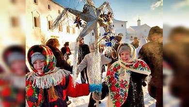 Moscú vive sus carnavales navideños