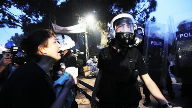 Dos periodistas acusan a la policía turca de agresión sexual durante las manifestaciones