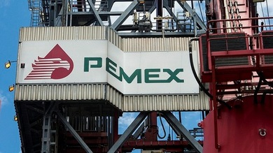 México busca abrir su monopolio petrólero