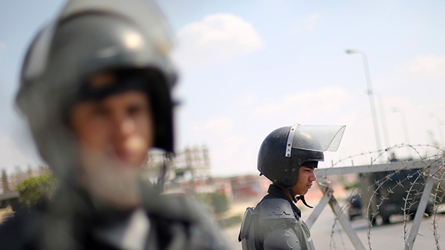 Varios muertos en un ataque armado contra un retén en las afueras de El Cairo