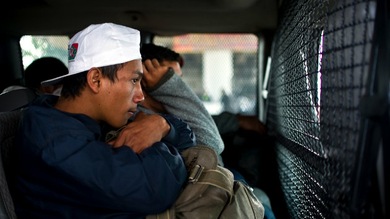 Encarcelar a los inmigrantes, un negocio creciente en EE.UU.