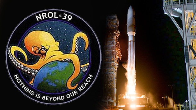 Fotos: Un diabólico pulpo que estrangula la Tierra, logo del nuevo satélite espía de EE.UU.