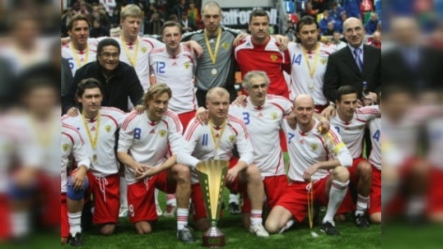 Veteranos del fútbol disputarán la Copa de Leyendas en Moscú