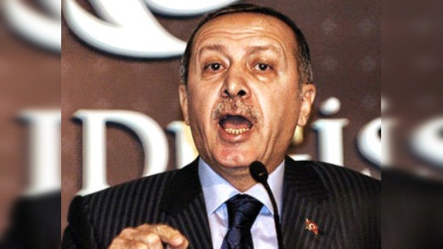 Turquía responde a Francia recordándole sus masacres en Argelia