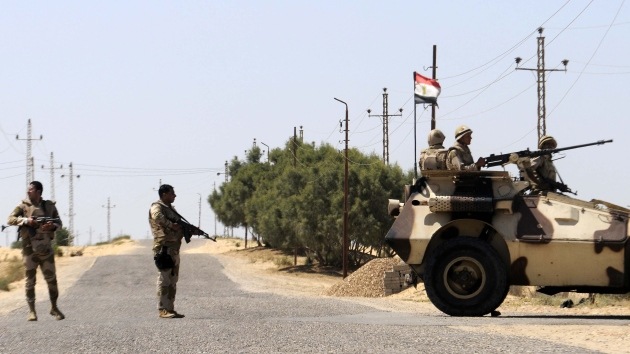 Egipto: Un atentado se cobra la vida de diez soldados
