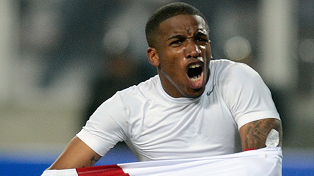 'Doblete' de Farfán en la eliminatoria sudamericana provoca la muerte de un aficionado peruano