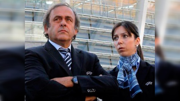 Michel Platini, "completamente tranquilo" con el ritmo de Ucrania para la Eurocopa 2012