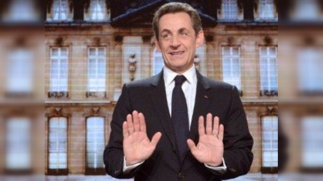 Sarkozy niega haber recibido dinero de Gaddafi