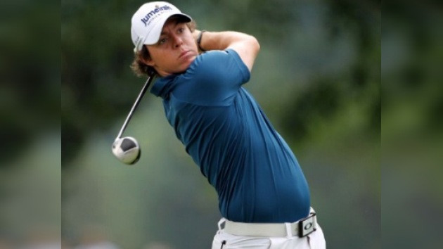 Rory McIlroy lidera el Abierto de Estados Unidos tras la primera jornada