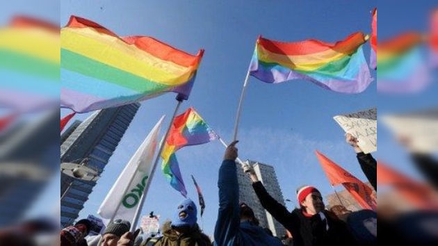 Prohibición de la 'propaganda gay' enciende la polémica en Rusia