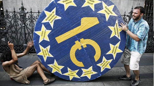 Salida de Grecia del euro 'tendría severas consecuencias' para Italia y España