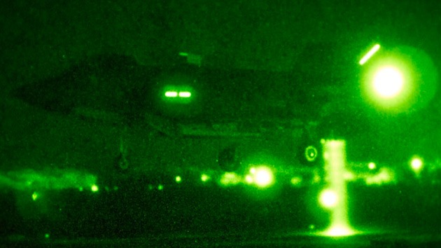 Video: El F-35B realiza su primer despegue corto y aterrizaje vertical nocturno