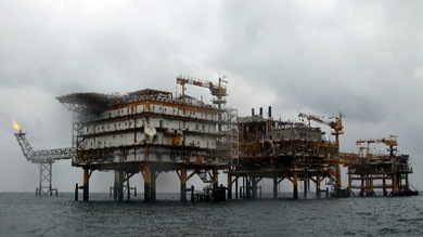 Irán dice que las sanciones de la UE no han afectado a sus exportaciones de petróleo
