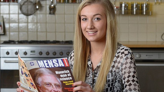 Una joven británica resultó ser más inteligente que Albert Einstein