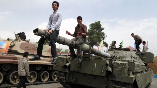 Irán saca a relucir sus nuevos tanques de fabricación nacional