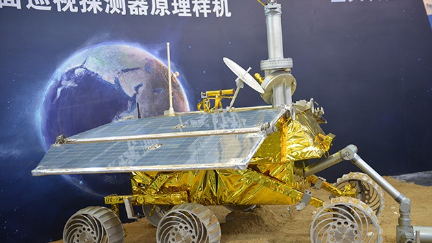 China presentó su sonda lunar con la imagen de una explosión atómica en Europa