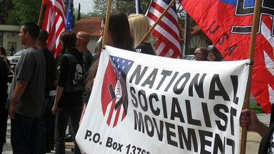 EE.UU.: Neonazis salen a las calles en una marcha antiinmigrantes