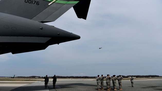 EE.UU. reduce los vuelos de aviones de caza por los recortes presupuestarios
