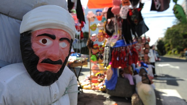 Juguetes de Bin Laden con cara de diablo, otra arma de la CIA en Afganistán