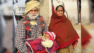 Un campesino hindú, padre por primera vez a los 94 años