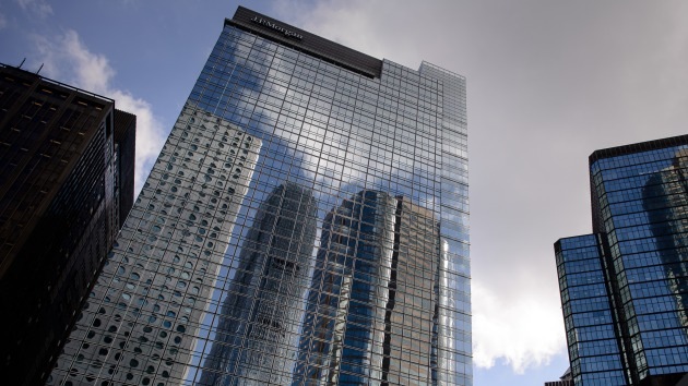 Un tercer banquero se suicida saltando desde la sede de JP Morgan en Hong Kong