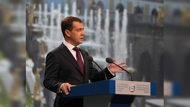 Medvédev: "La economía de Rusia aumentó un 4% en cinco meses"