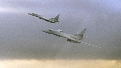 Dos bombarderos rusos aterrizan en Venezuela en el marco del plan de entrenamiento de combate