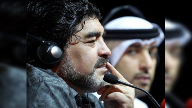 Maradona amenaza con dejar el Al Wasl si no invierten más dinero en el equipo
