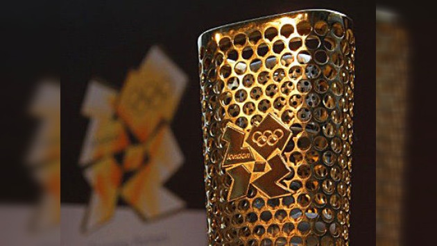 Presentan la antorcha olímpica de Londres 2012