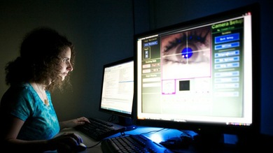 Crean un implante de polímero que repara la retina