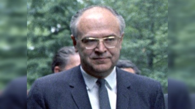 Fallece el diplomático ruso clave en la Crisis del Caribe Anatoli Dobrynin