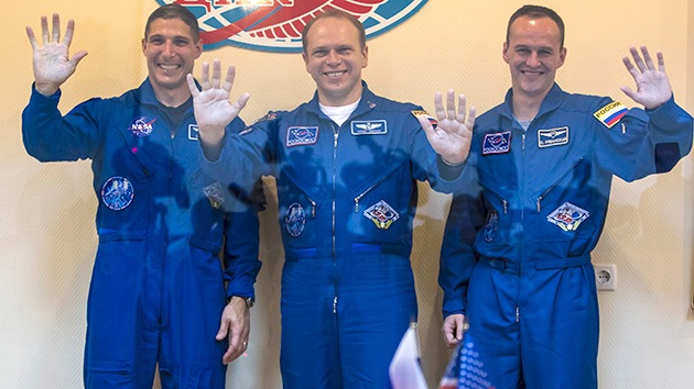 La tensión de la política no pesa en el espacio: Rusia y EE.UU. sí se dan la mano en la EEI