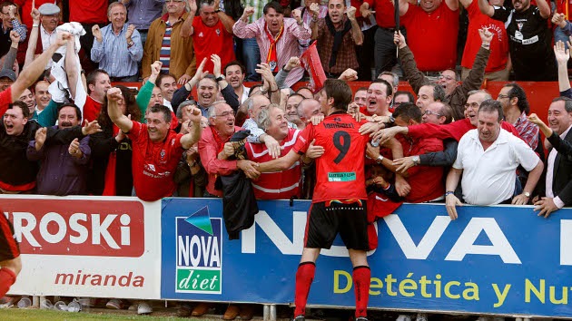 Los clubes pequeños pagan la crisis del fútbol español