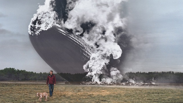 La historia se cuela en la foto: impactantes estampas funden el pasado y el presente