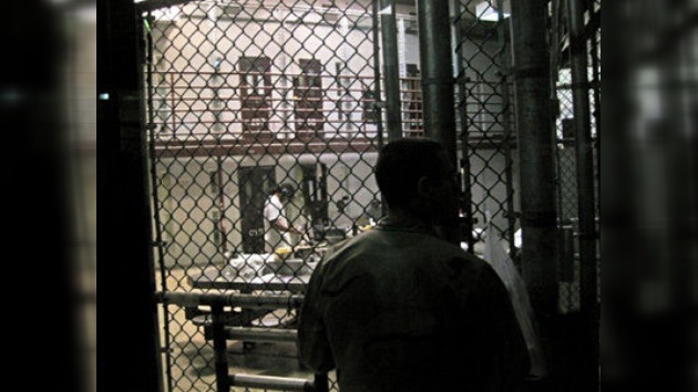 Los presos 'celebran' el noveno aniversario de Guantánamo con protestas