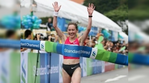 Albina Mayorova fue la más rápida en la maratón de Singapur