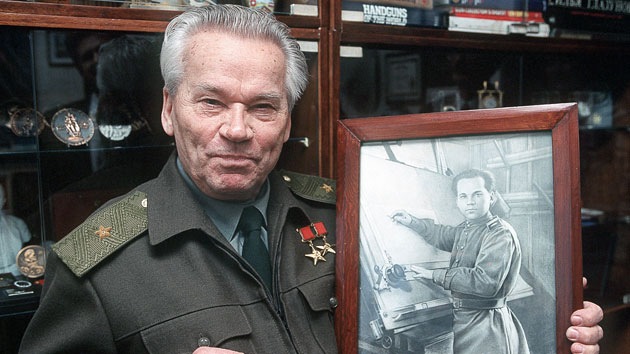 Médicos se esfuerzan para salvar la vida del diseñador del Kaláshnikov