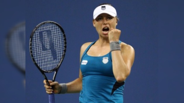 US Open: Zvonariova vence a Lisicki y alcanza los cuartos de final