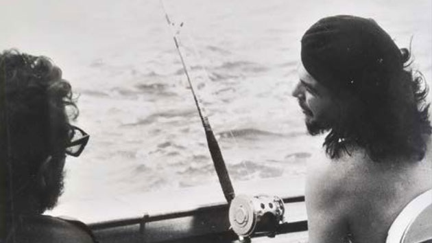 Subastan 55 fotografías del cubano Alberto Korda, autor de la famosa foto del 'Che'