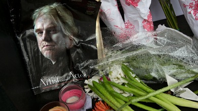 Vinculan la muerte de Hoffman con una 'heroína asesina' vendida en el este de EE.UU.