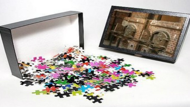 Amazon pone a la venta un puzzle de los crematorios nazis de Dachau