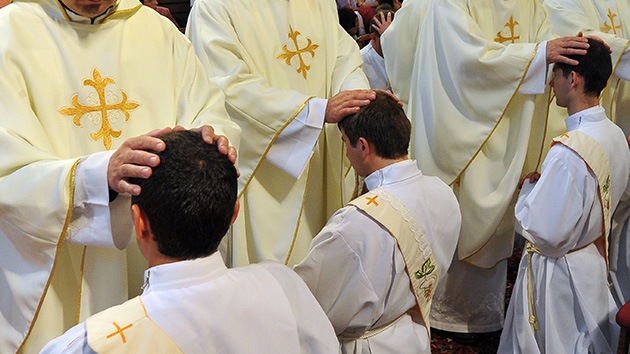 Desvelan archivos secretos sobre abuso de sacerdotes a menores en Los Ángeles