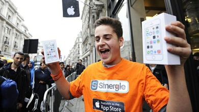 ¿A qué está dispuesta la gente para conseguir el nuevo iPhone?