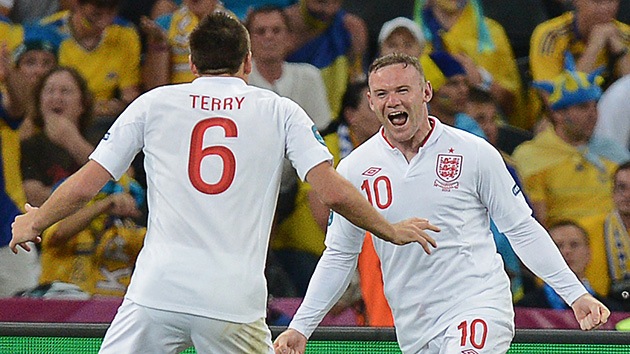Rooney reaparece y mete de cabeza a Inglaterra en los cuartos de la Eurocopa
