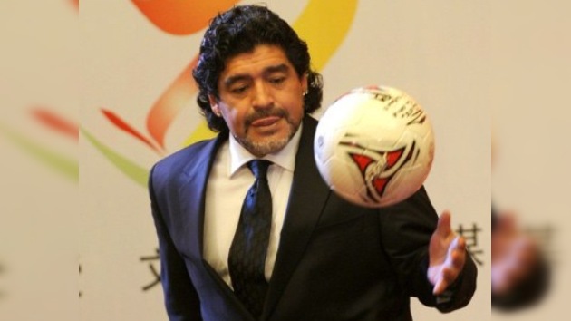 Maradona y estrellas del fútbol jugarán un partido amistoso en la Repúbilca de Chechenia